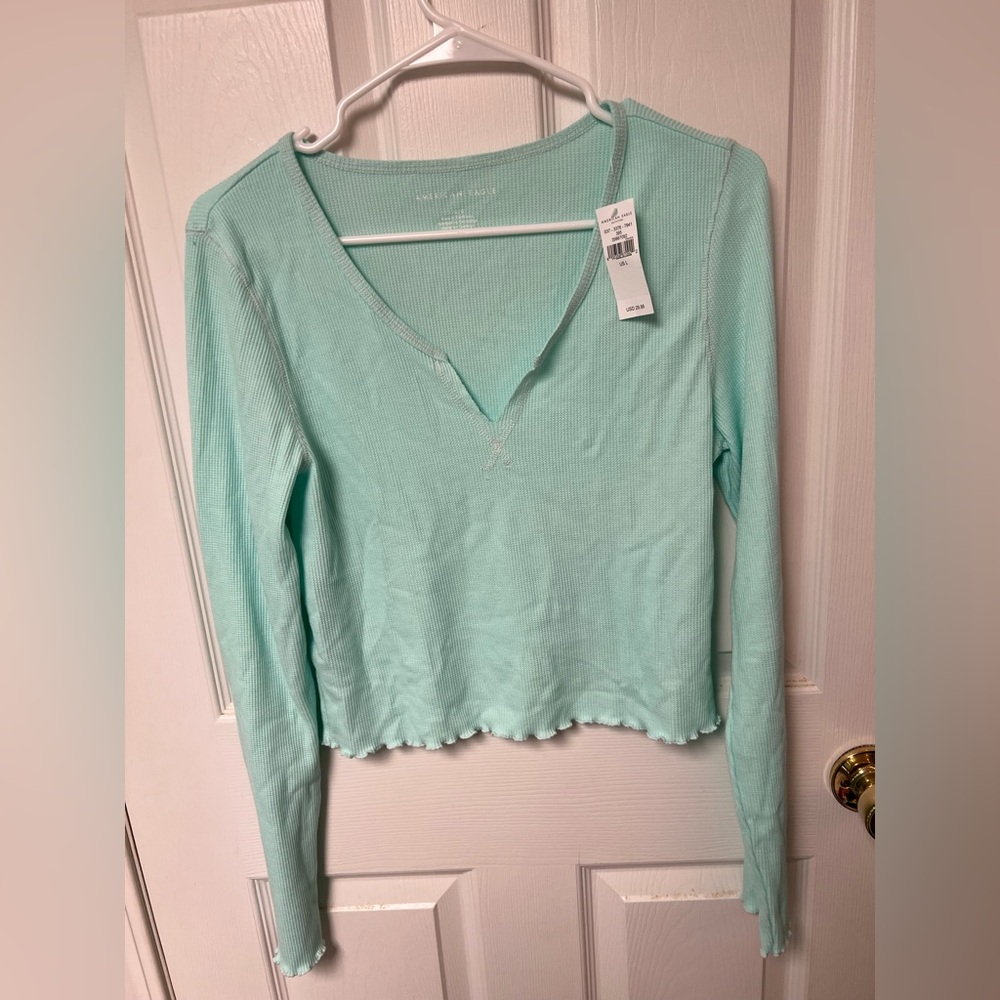 American Eagle long sleeve shirt